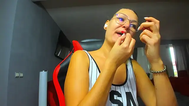 sugar mayy online show from 10-14-25, 06:03