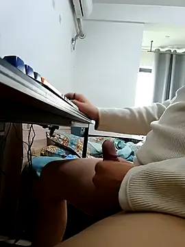 DDYY12341 online show from 10-26-25, 04:24