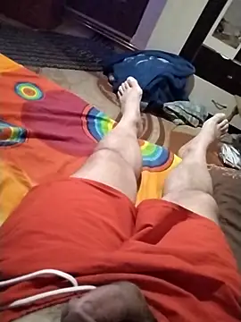 Snapshot of nudistu021 chatting on 03-10-26, 05:39 nudistu021 online show from 03-10-26, 05:39