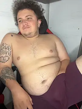 AndresChuboi online show from 11-28-25, 05:24