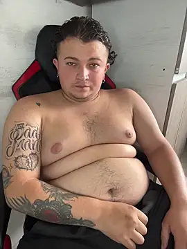 AndresChuboi online show from 11-23-25, 06:51