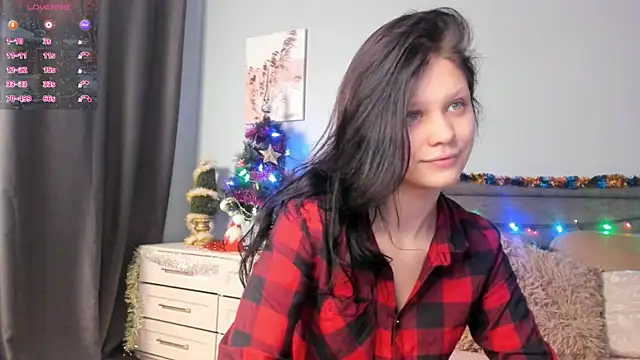 ZeldaDwight online show from 12-21-24, 10:28