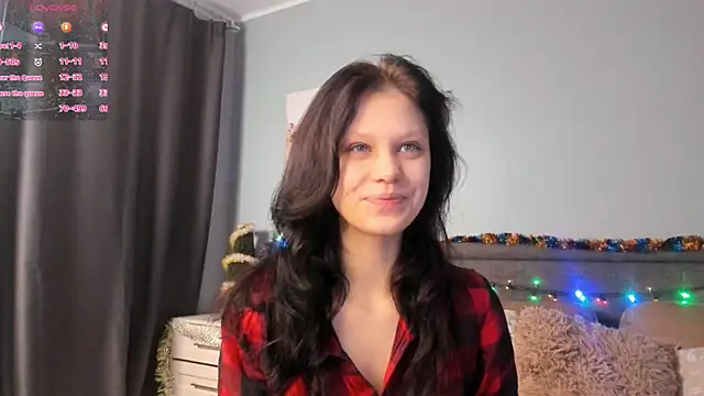 ZeldaDwight online show from 12-21-24, 07:13