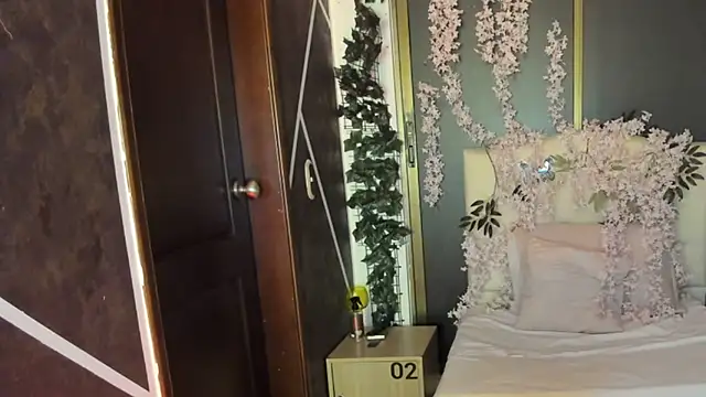 SexyNaf online show from 10-15-25, 07:11