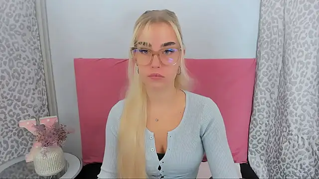 KristyHoney online show from 11-23-25, 06:12