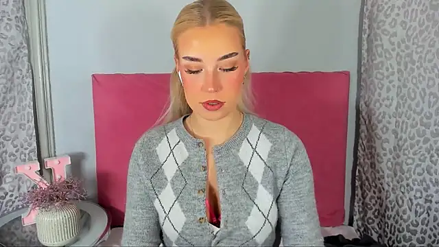 KristyHoney online show from 02-05-26, 03:19