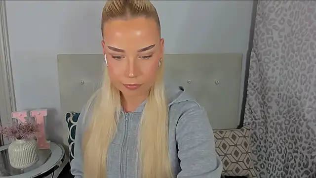 KristyHoney online show from 05-11-26, 02:45