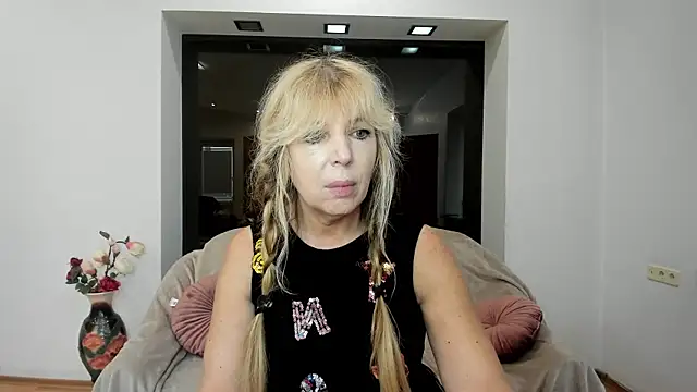 Anna Diax online show from 11-08-25, 01:25