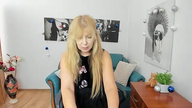 Snapshot of Anna_Diax chatting on 02-01-26, 12:47 Anna Diax online show from 02-01-26, 12:47