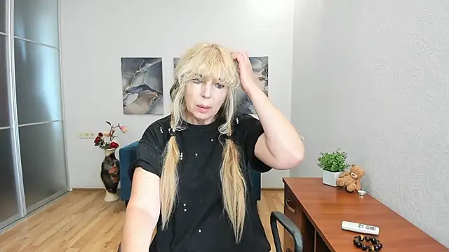 Anna Diax online show from 07-24-26, 11:50