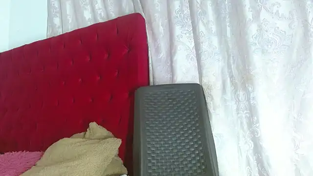 cristinamontiel online show from 11-07-25, 02:54