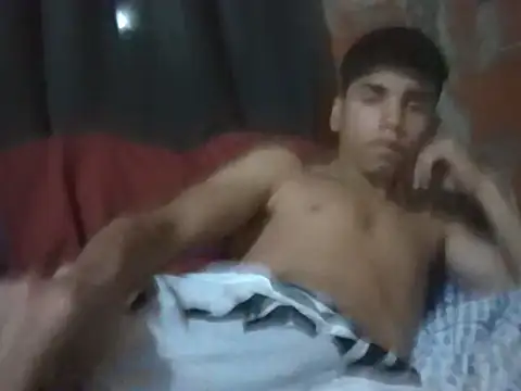 Snapshot of el_dylan_17 chatting on 03-05-26, 12:07 el dylan 17 online show from 03-05-26, 12:07