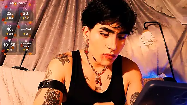 Mathew stardust online show from 10-24-25, 01:26