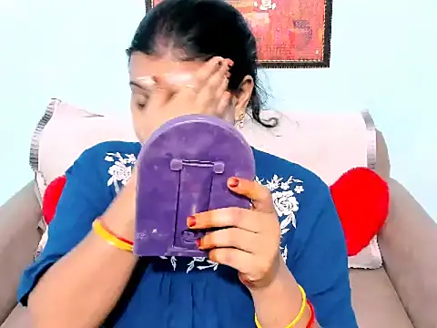 Snapshot of kendracox21 chatting on 03-16-26, 04:42 kendracox21 online show from 03-16-26, 04:42