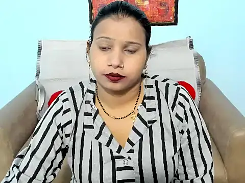 Snapshot of kendracox21 chatting on 03-12-26, 05:24 kendracox21 online show from 03-12-26, 05:24