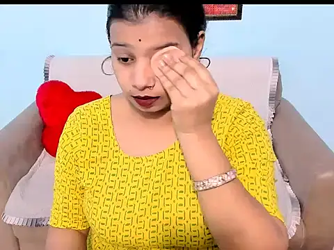 Snapshot of kendracox21 chatting on 02-06-26, 03:24 kendracox21 online show from 02-06-26, 03:24