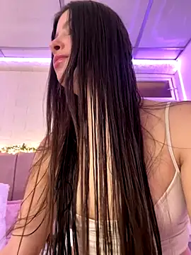 annaharper- online show from 10-31-25, 07:32