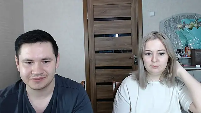Kristy-Max online show from 03-13-25, 04:16
