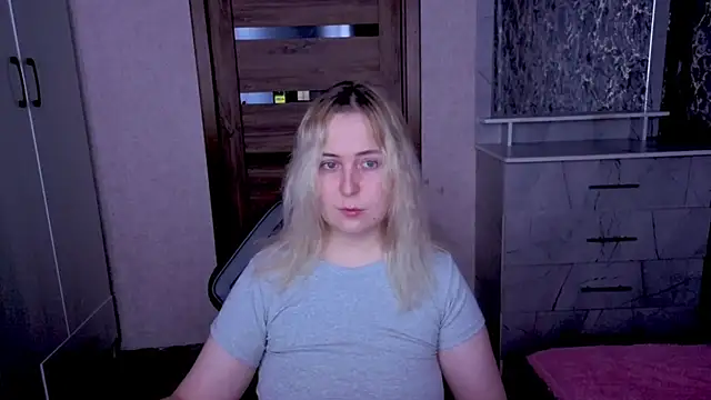 Kristy-Max online show from 06-09-26, 08:32