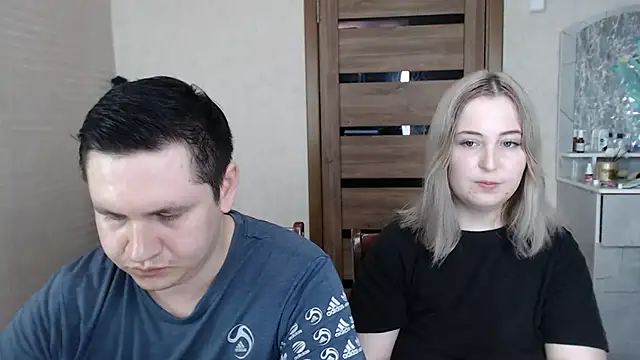 Kristy-Max online show from 03-18-25, 08:17