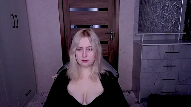 Kristy-Max online show from 03-23-26, 08:03