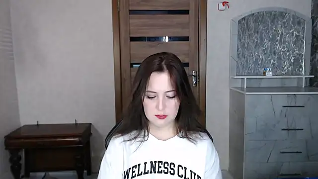 Kristy-Max online show from 10-21-25, 07:57