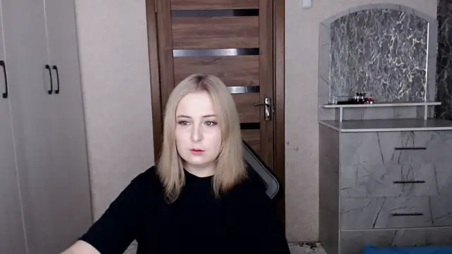 Kristy-Max online show from 01-06-26, 09:19