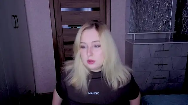 Kristy-Max online show from 05-17-26, 09:37
