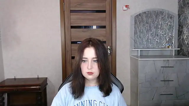 Kristy-Max online show from 10-18-25, 08:22