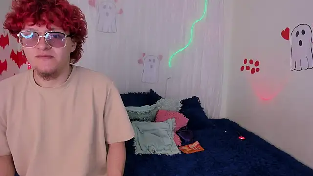 Snapshot of CelesteXCute chatting on 11-27-25, 01:55 CelesteXCute online show from 11-27-25, 01:55