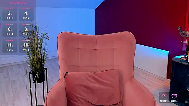 Snapshot of CherieDane chatting on 10-10-25, 12:17 CherieDane online show from 10-10-25, 12:17