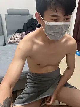 Snapshot of CM100412 chatting on 05-28-26, 01:50 CM100412 online show from 05-28-26, 01:50