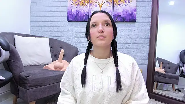  EmilyJireh  online show from 01-12-26, 05:42