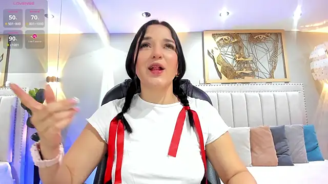 Snapshot of _EmilyJireh_ chatting on 07-19-26, 12:13 EmilyJireh online show from 07-19-26, 12:13