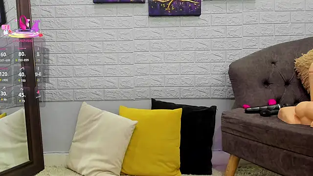  EmilyJireh  online show from 09-10-25, 07:24