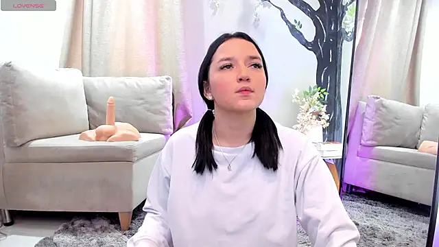  EmilyJireh  online show from 03-15-26, 12:01