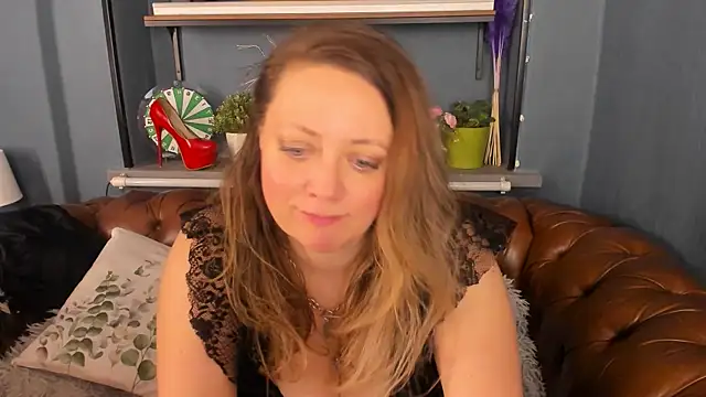 JesiaFoxi online show from 03-22-25, 04:47