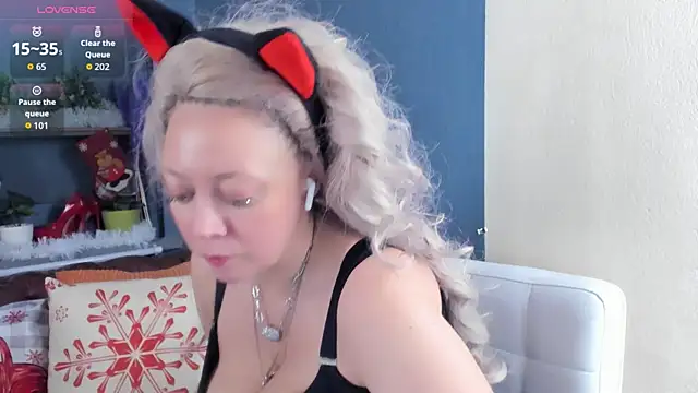 JesiaFoxi online show from 01-11-26, 03:52