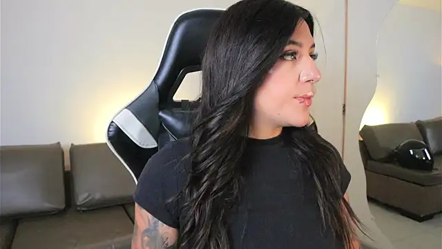 ashleyvalirya online show from 03-24-26, 08:09