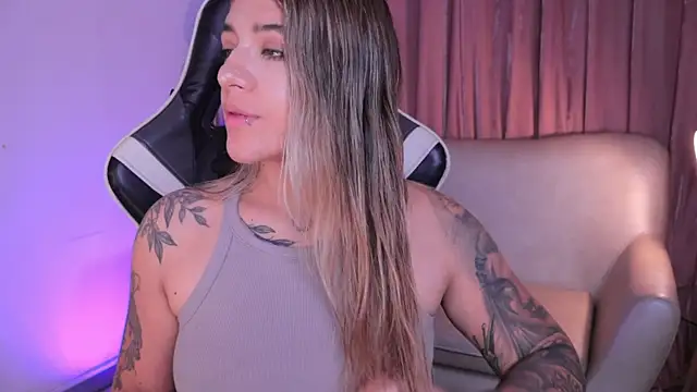 ashleyvalirya online show from 11-12-25, 03:54