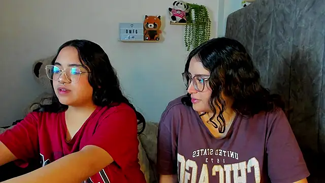 maddie-and-chelsea- online show from 01-10-26, 04:24