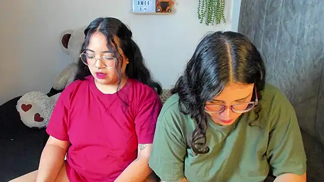 maddie-and-chelsea- online show from 01-07-26, 05:07