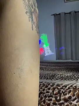 xMirana  online show from 11-17-25, 08:29