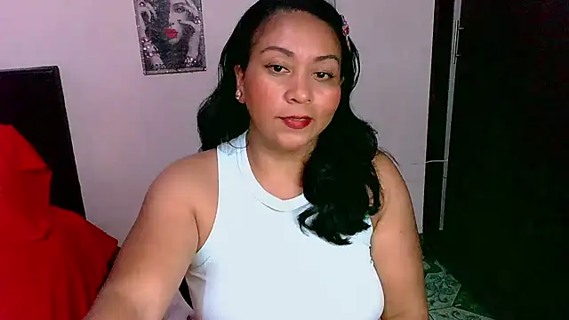 Snapshot of zaray_bella chatting on 01-16-26, 10:25 zaray bella online show from 01-16-26, 10:25