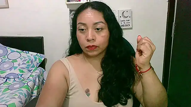 zaray bella online show from 06-13-26, 01:58