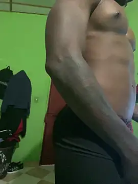 Snapshot of Alphadavid_23 chatting on 02-11-25, 08:31 Alphadavid 23 online show from 02-11-25, 08:31