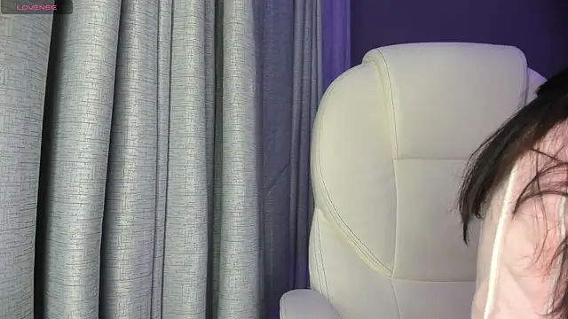 Giovanna oliveira online show from 10-10-25, 05:30