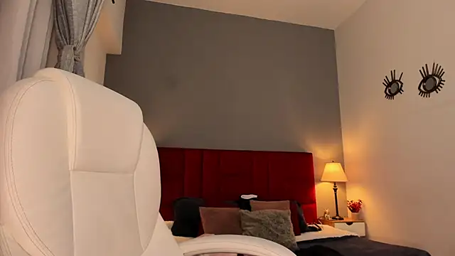 Giovanna oliveira online show from 10-27-25, 05:52