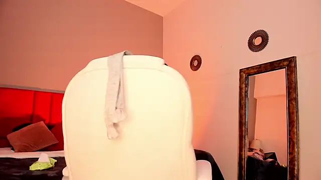 Giovanna oliveira online show from 02-04-26, 05:35