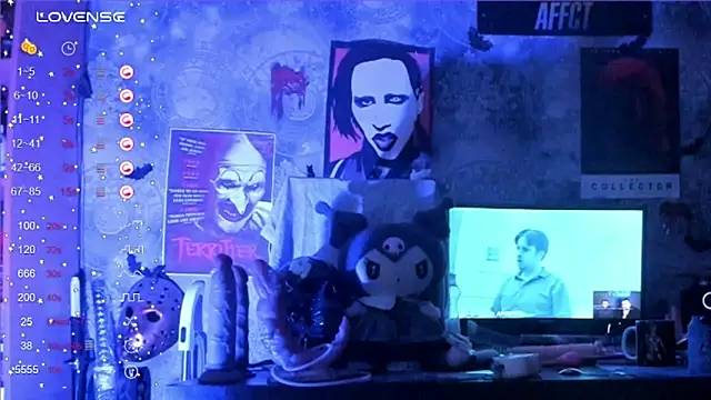 KuromiRacer  online show from 09-16-25, 04:08